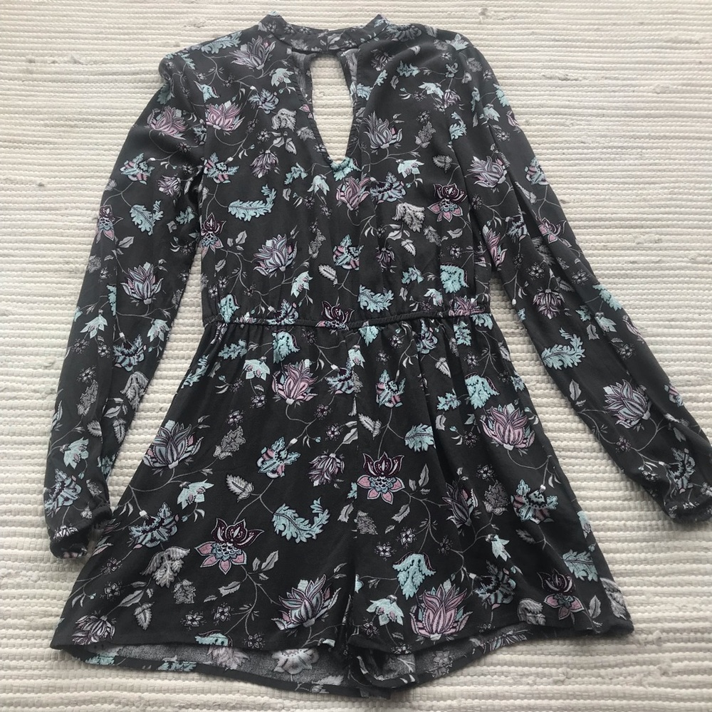 Aeropostale Rayon Long Sleeve Short Romper S